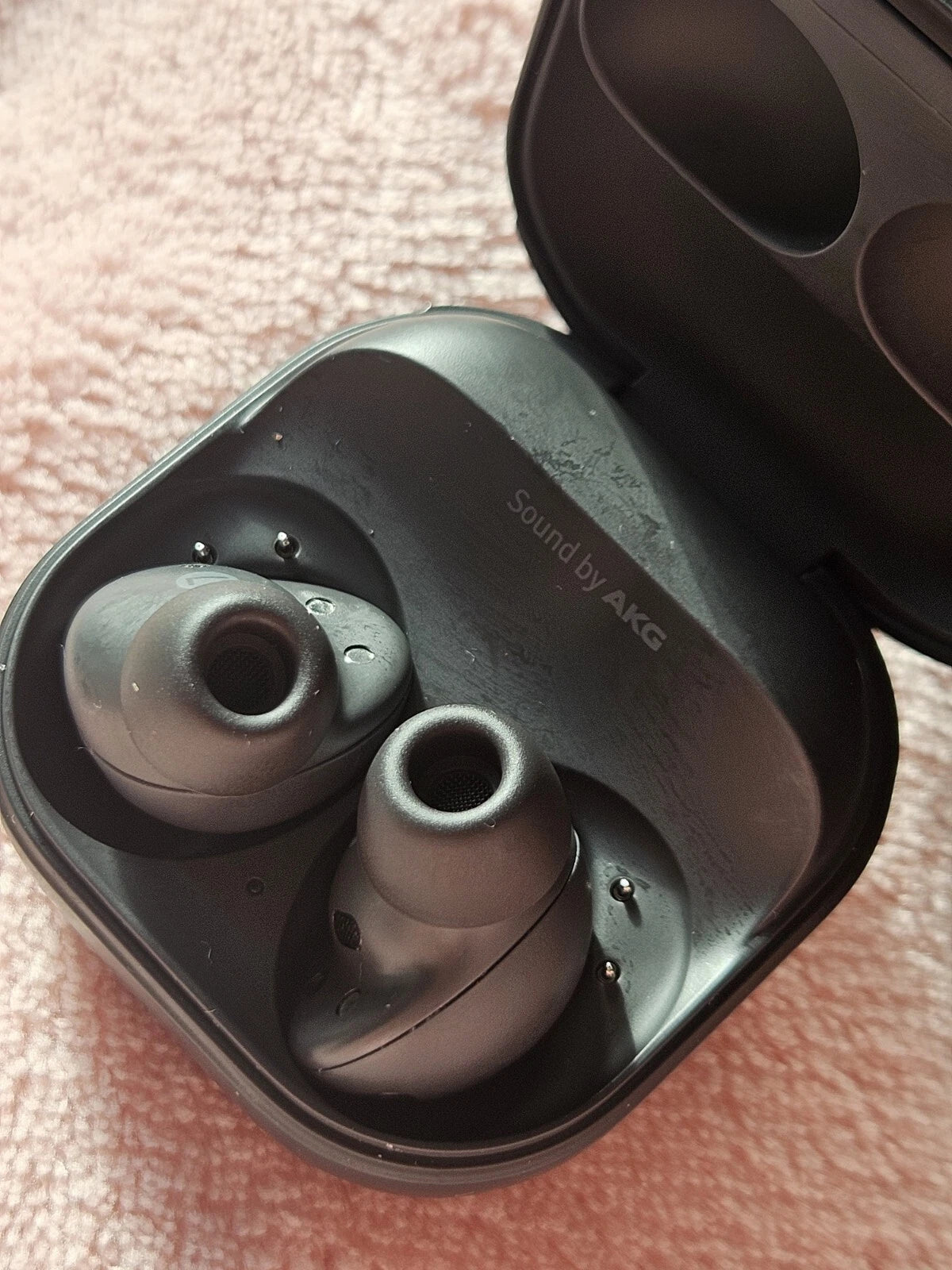 Samsung Galaxy Buds2 Pro Graphite Wireless Earbuds